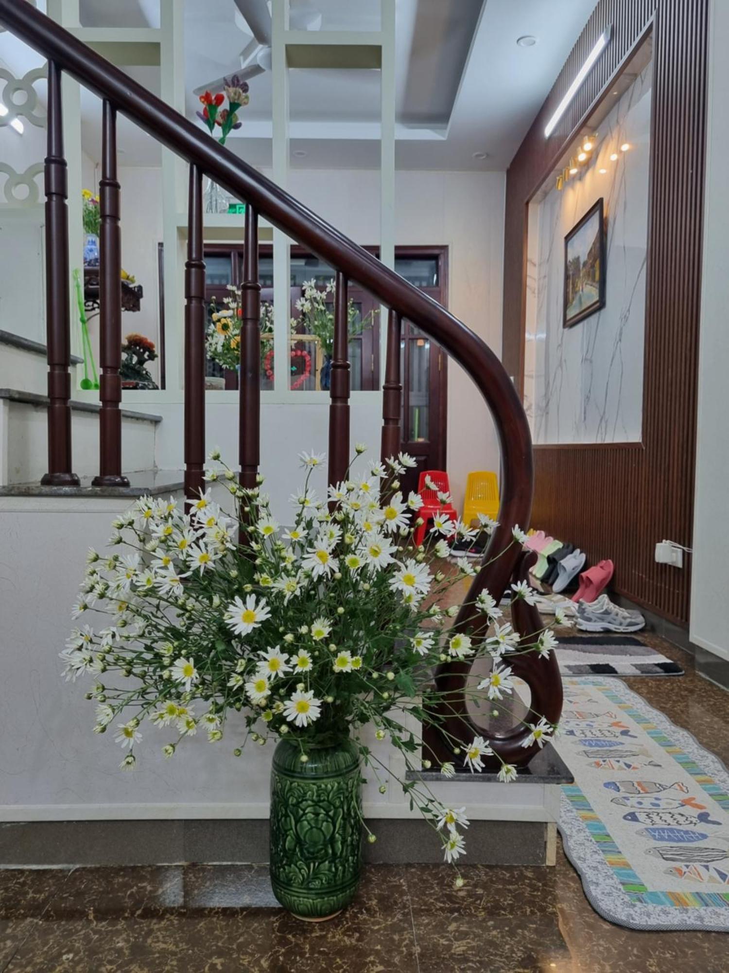May's * Hanoi
